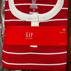 GAP Red and White Striped Long Sleeve pajama set - Unisex